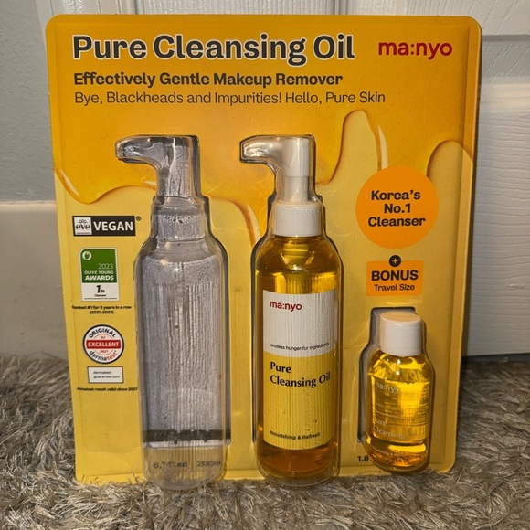 Ma:nyo Pure Cleansing Oil! - Picture 1 of 3
